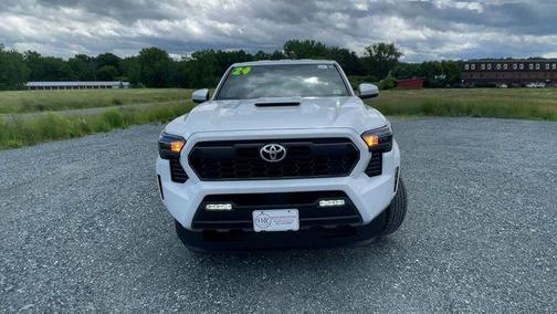 Wind Chill Pearl 2024 Toyota Tacoma TRD Sport