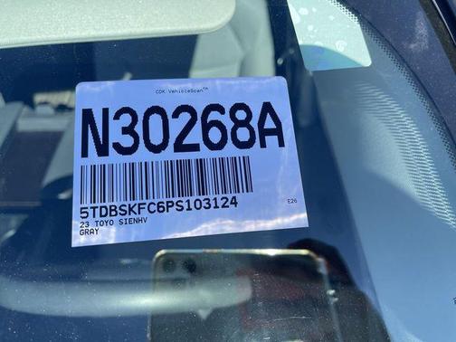 Predawn Gray Mica 2023 Toyota Sienna LE