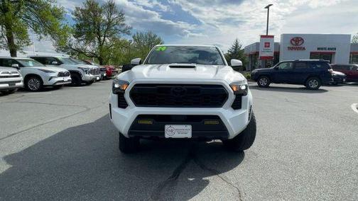 Ice Cap 2024 Toyota Tacoma TRD Sport