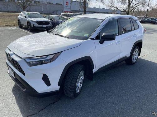 Ice Cap 2023 Toyota RAV4 LE