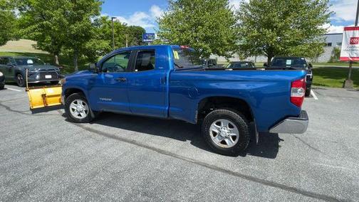 Blazing Blue Pearl 2018 Toyota Tundra SR5