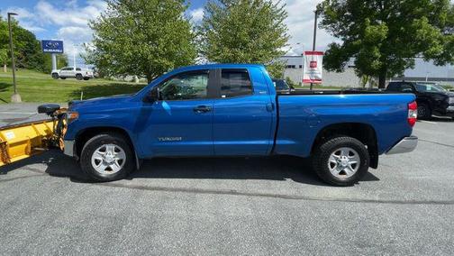 Blazing Blue Pearl 2018 Toyota Tundra SR5