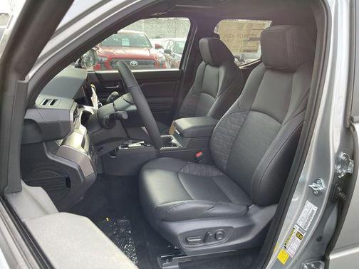 2026 Toyota Tacoma Hybrid TRD Off Road