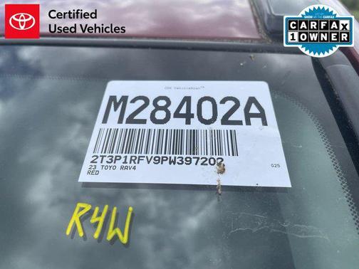2023 Toyota RAV4 XLE