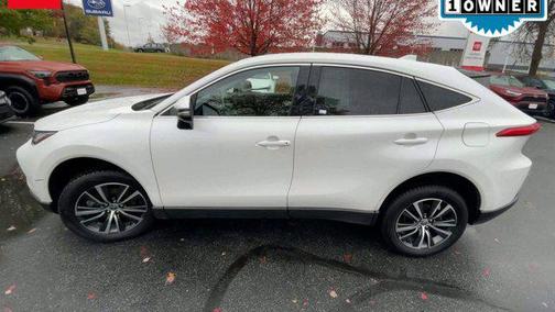 2023 Toyota Venza LE