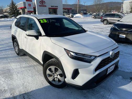 2023 Toyota RAV4 LE