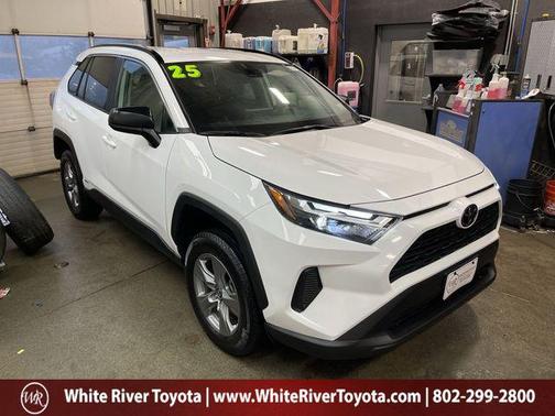 2025 Toyota RAV4 Hybrid LE