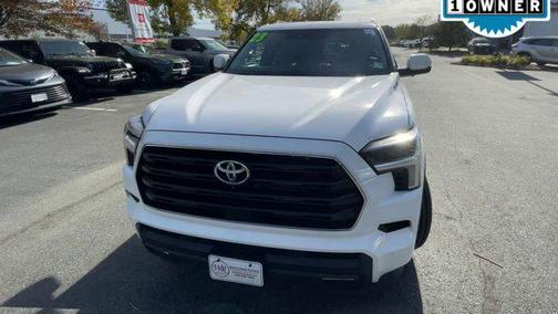 2023 Toyota Sequoia SR5