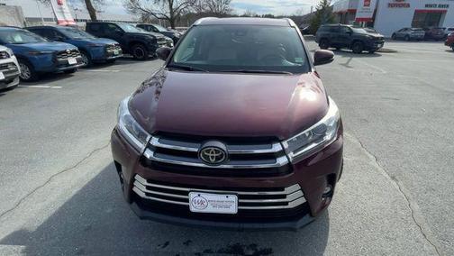 Ooh La La Rouge Mica 2019 Toyota Highlander Limited