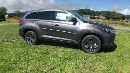 2019 Toyota Highlander Hybrid Platinum