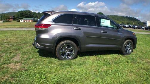 2019 Toyota Highlander Hybrid Platinum