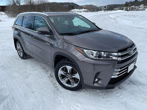 2019 Toyota Highlander Hybrid Platinum