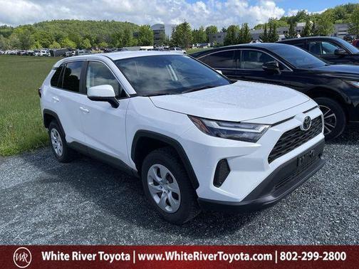 Ice Cap 2025 Toyota RAV4 LE