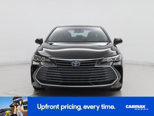 2020 Toyota Avalon Hybrid XLE