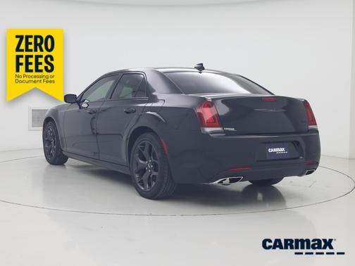 Black 2022 Chrysler 300 Touring L