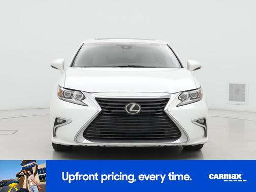 White 2018 Lexus ES 350