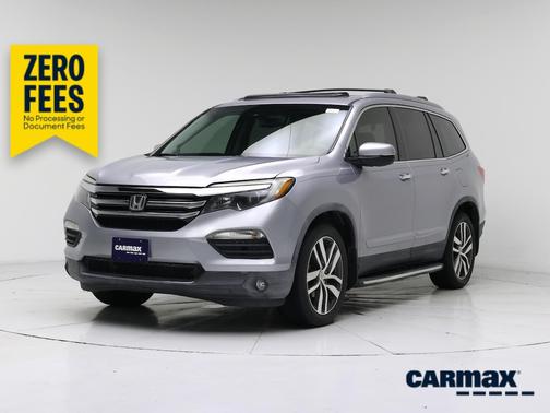 Silver 2017 Honda Pilot Elite