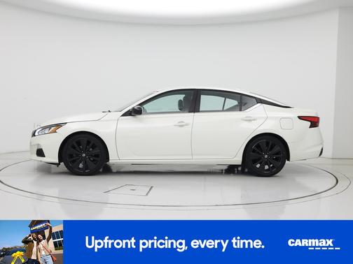 White 2020 Nissan Altima SR