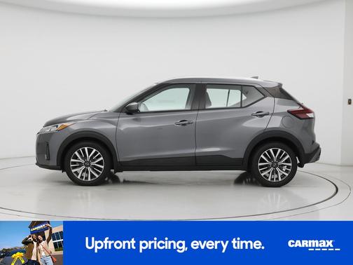 Gray 2023 Nissan Kicks SR
