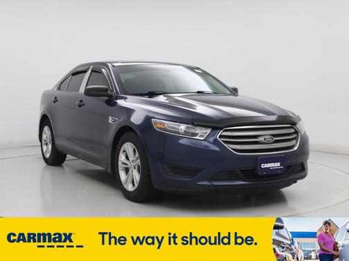 2017 Ford Taurus SE