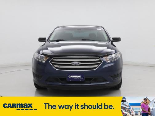 2017 Ford Taurus SE