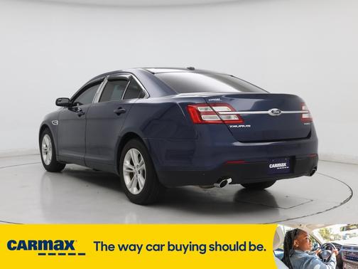 2017 Ford Taurus SE