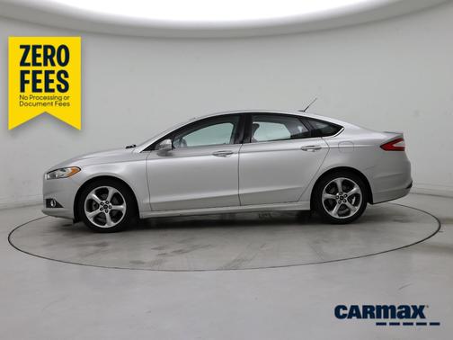 Silver 2014 Ford Fusion SE
