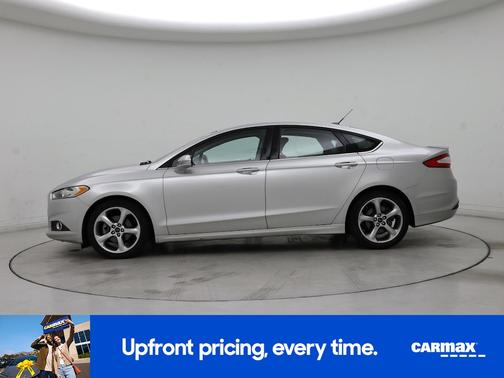 Silver 2014 Ford Fusion SE