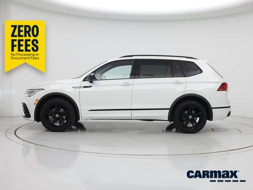 White 2023 Volkswagen Tiguan SE R-Line Black