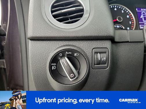 Black 2016 Volkswagen Tiguan SE