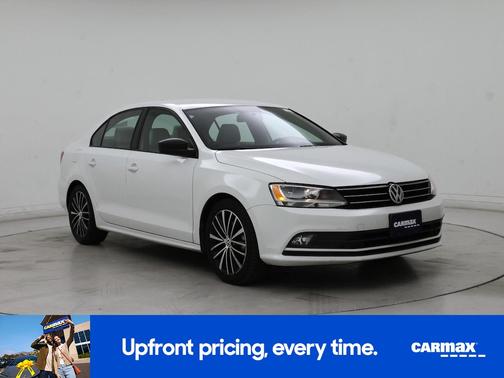 White 2016 Volkswagen Jetta Sport