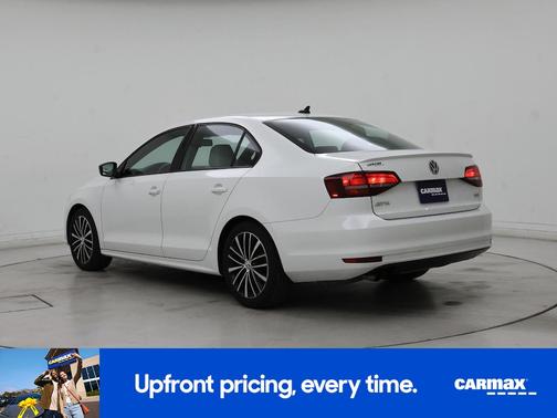 White 2016 Volkswagen Jetta Sport