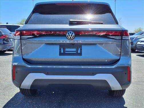 2025 Volkswagen Tiguan 2.0T S