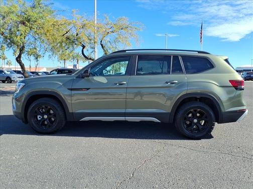 2025 Volkswagen Atlas Peak Edition 4Motion