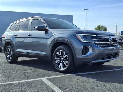 2025 Volkswagen Atlas SE
