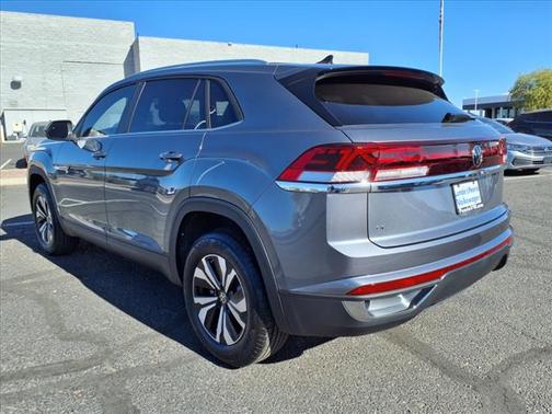 2025 Volkswagen Atlas Cross Sport 2.0T SE