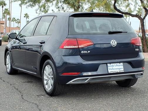 2018 Volkswagen Golf TSI S