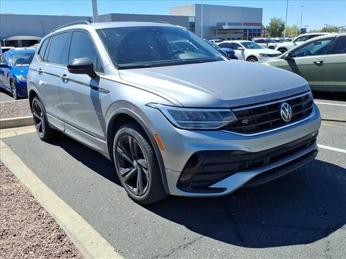 2024 Volkswagen Tiguan 2.0T SE R-Line Black