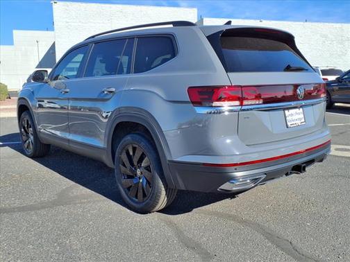 2025 Volkswagen Atlas SE