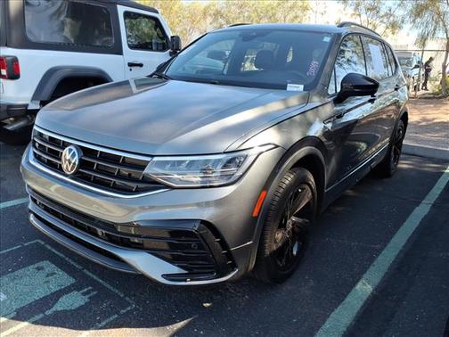 2024 Volkswagen Tiguan 2.0T SE R-Line Black