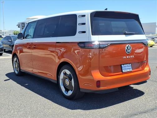 Energetic Orange W/White Upper 2025 Volkswagen ID. Buzz Pro S Plus 4Motion