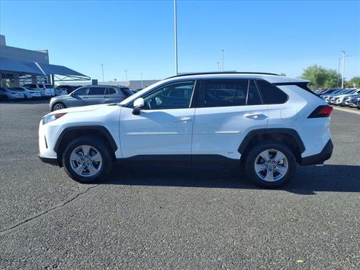 2022 Toyota RAV4 Hybrid LE