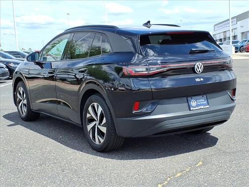 Deep Black Pearl 2023 Volkswagen ID.4 Pro