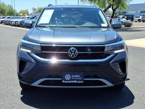 Platium Gray Metallic 2023 Volkswagen Taos SE