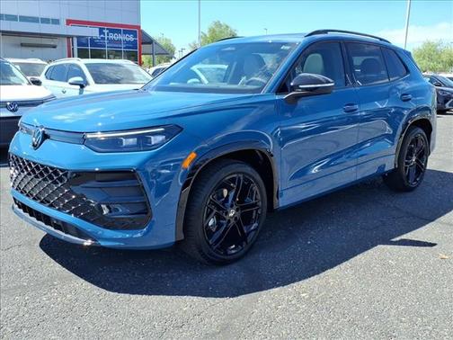 2025 Volkswagen Tiguan 2.0T SE R-Line Black