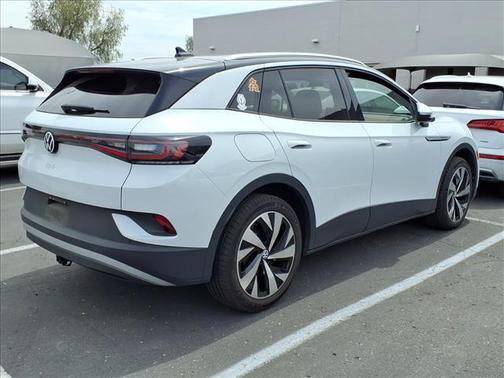 White 2022 Volkswagen ID.4 Pro S