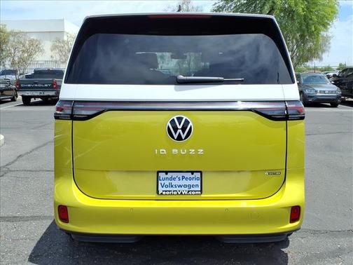 Pomelo Yellow W/Candy White Upper 2025 Volkswagen ID. Buzz Pro S Plus 4Motion