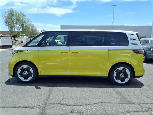 Pomelo Yellow W/Candy White Upper 2025 Volkswagen ID. Buzz Pro S Plus 4Motion