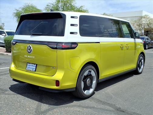 Pomelo Yellow W/Candy White Upper 2025 Volkswagen ID. Buzz Pro S Plus 4Motion