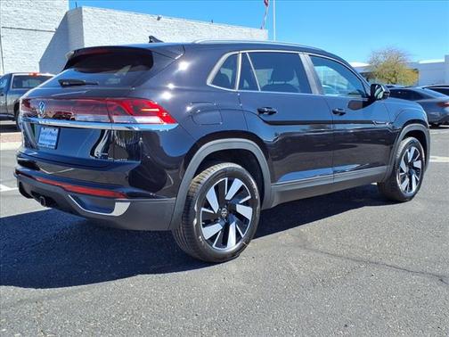2025 Volkswagen Atlas Cross Sport 2.0T SE w/Technology 4MOTION